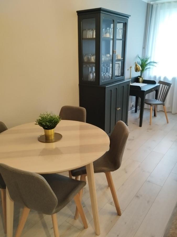Moon Apartment Вроцлав Екстер'єр фото