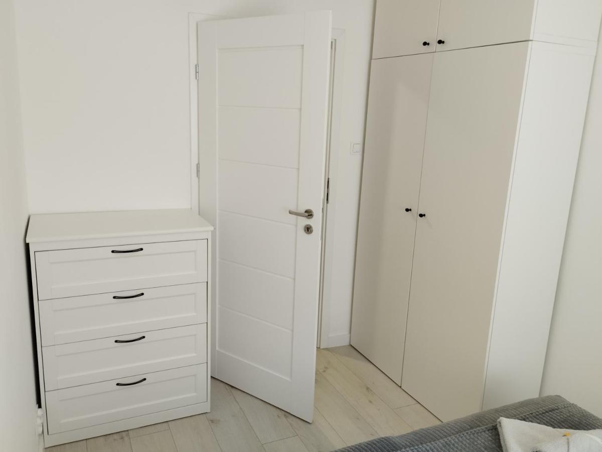 Moon Apartment Вроцлав Екстер'єр фото